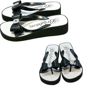 Brighton Bowie Black Silver Rhinestone Bow Wedge Flip Flops Size 7.
